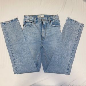 Abercrombie 90s Ultra High Rise Straight Jeans